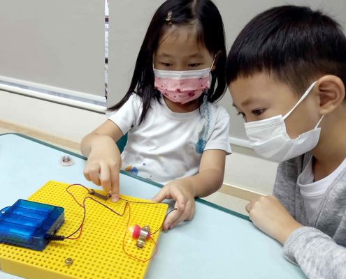 childfirst-tampines-building-circuits-01