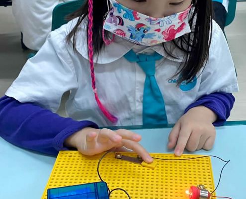 childfirst-tampines-building-circuits-02