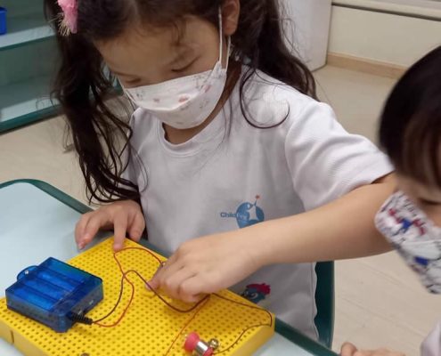 childfirst-tampines-building-circuits-04