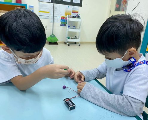 childfirst-tampines-building-circuits-09